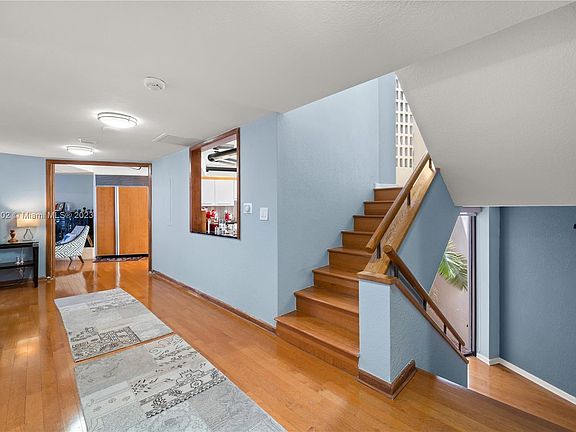 3rd image of 19355 Turnberry Way #Townhouse 8