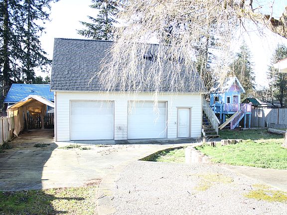 4th image of 9028 48th Dr NE