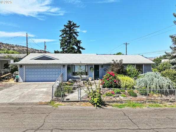 1105 Blakely Way, The Dalles, OR 97058