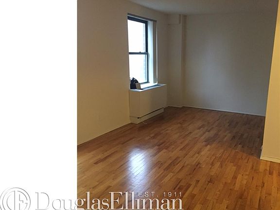 4th image of 241 E 86th St APT 15D