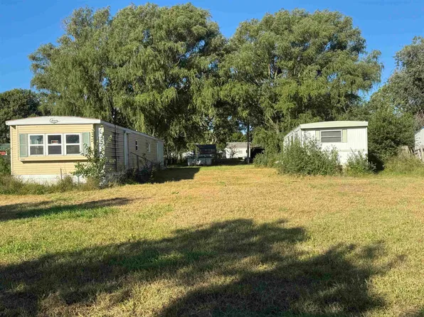 206 Missouri Ave, Smithfield, NE 68976