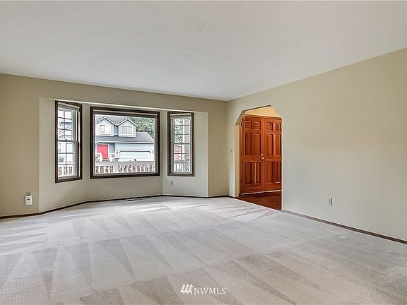 5th image of 3704 S 279th Pl