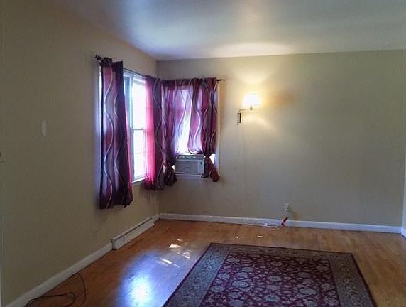 5th image of 4429 Morgan Ave