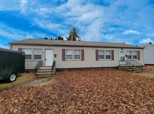 3806 Rock St #3808, Manitowoc, WI 54220