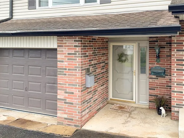 2051 Presidential Pkwy #28, Twinsburg, OH 44087