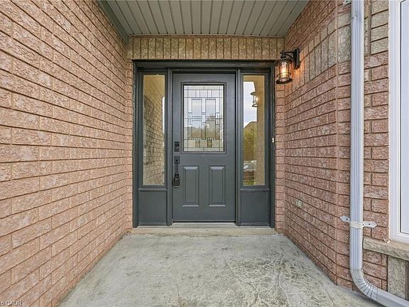 3rd image of 84 Riley St