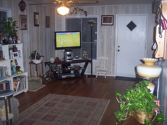 5th image of 2113 Aggie Dr