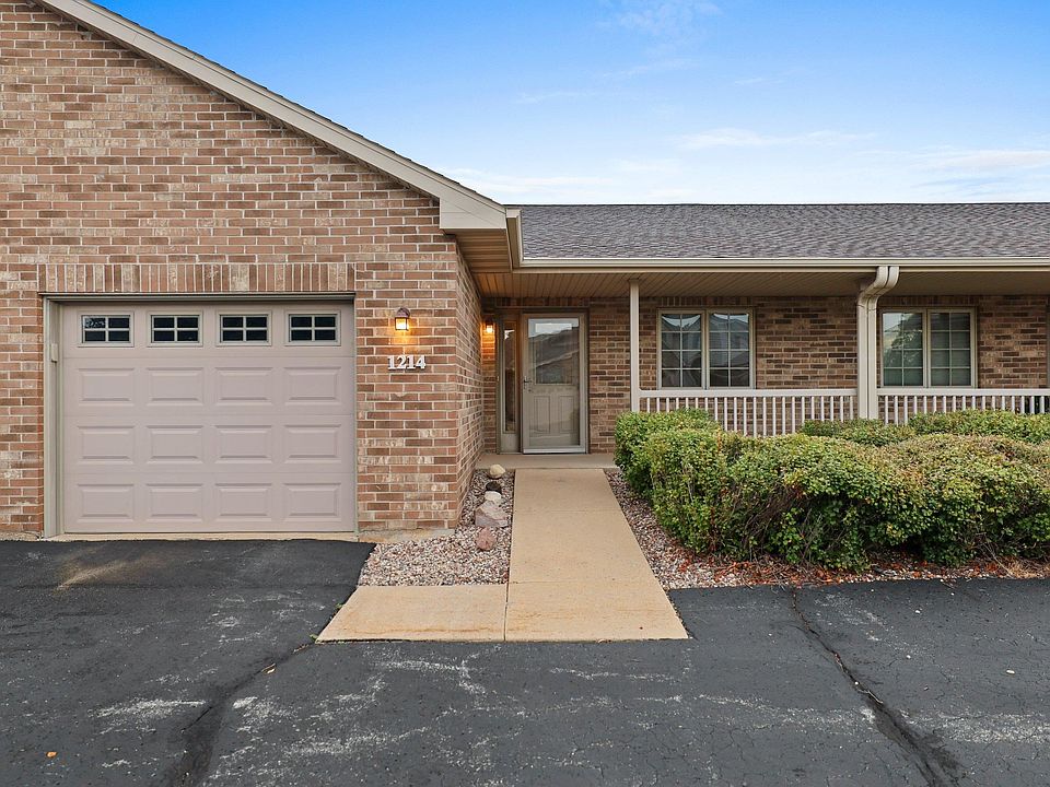 1st image of 1214 Pond View Cir