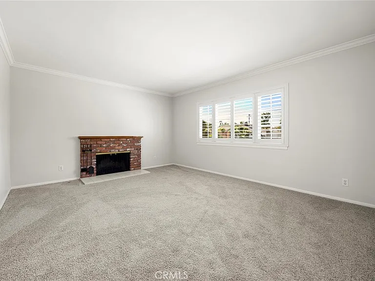 245 E Hoover Ave — Photo 6