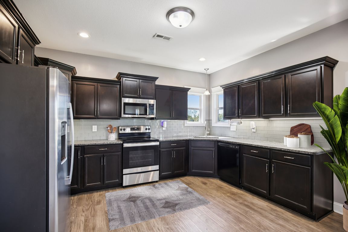 next background image