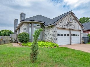 9432 Gossage Ln, Dallas, TX 75227