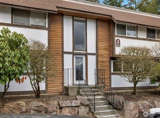 7223 224th St S #J3, Edmonds, WA 98026