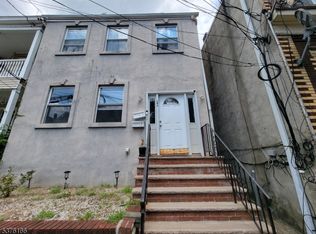 11 Cutler St, Clifton, NJ 07011