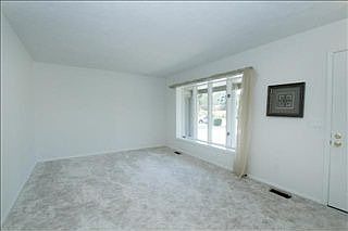 3rd image of 5044 Lands End Dr