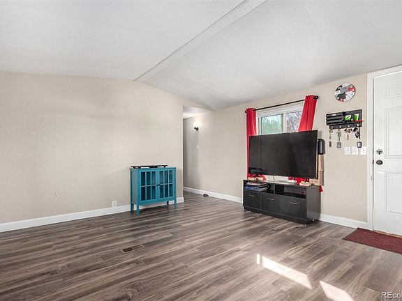 5th image of 119 Yakima Street