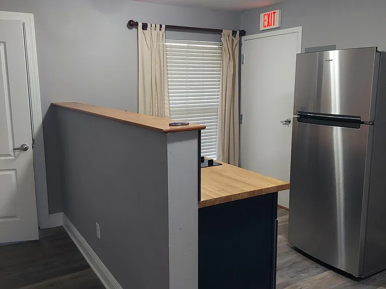 126 S Bumby Ave — Photo 12