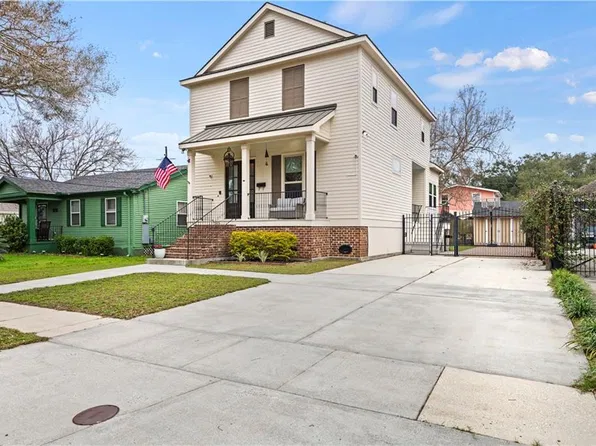 1505 Mithra St, New Orleans, LA 70122