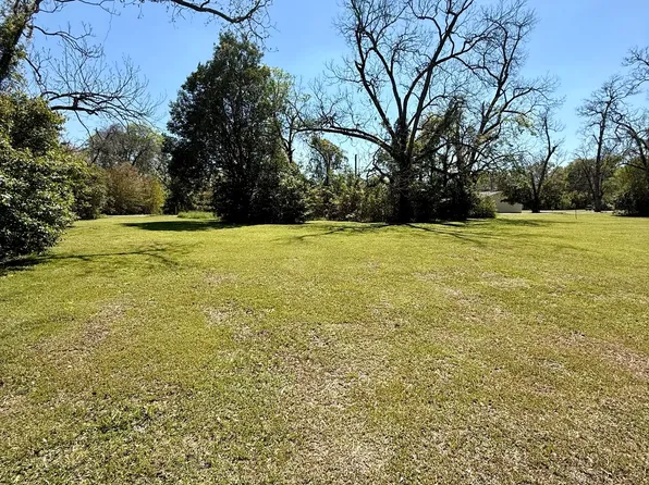 176 Walker St, Camilla, GA 31730