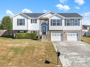 794 Sugarcane Way, Clarksville, TN 37040