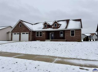 698 Vista Glen Dr, Terre Haute, IN 47803