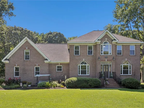 815 Dandy Loop Rd, Yorktown, VA 23692