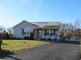 982 Kasinof Ave, Hagerstown, MD 21742