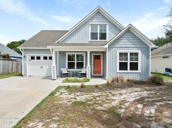 114 NW 11th Street, Oak Island, NC 28465
