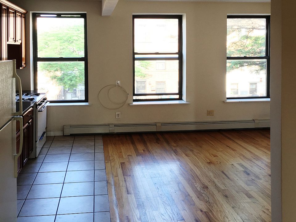 1st image of 356 Franklin Ave #2