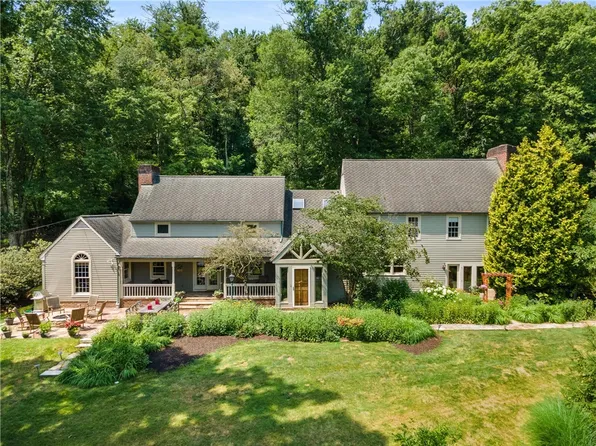 22 Old Fox Hollow Ln, Pittsburgh, PA 15238