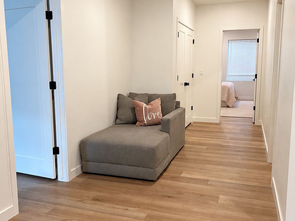 2nd image of 1343 W 11775 S #1