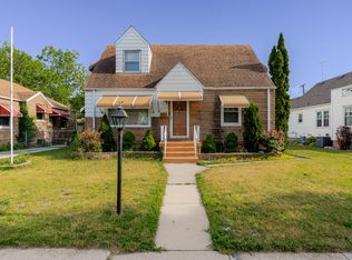 902 173rd St, Hammond, IN 46324