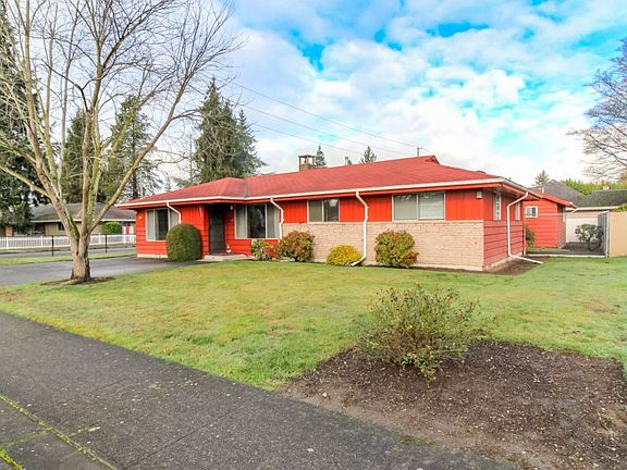 3rd image of 1215 21st St SE