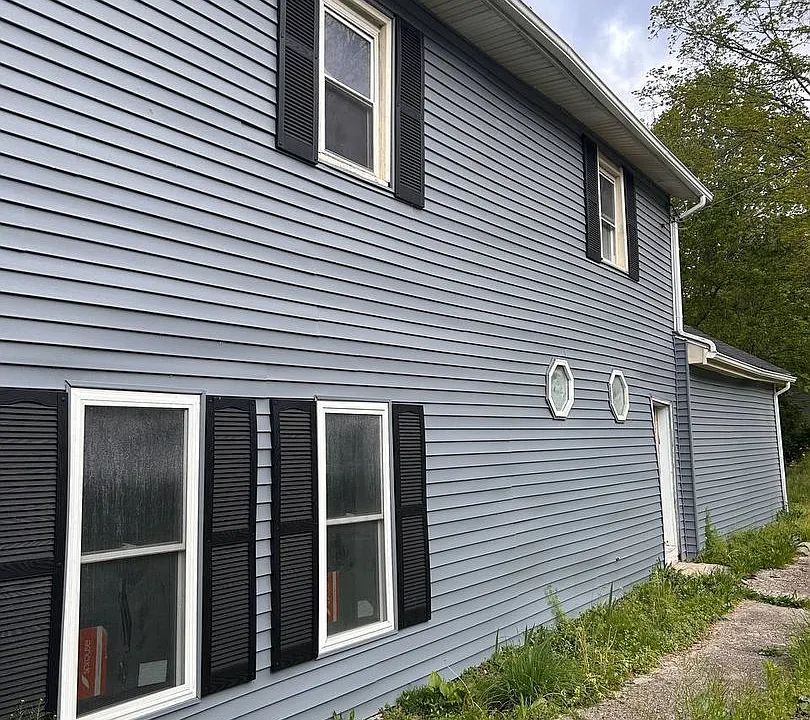 8825 Meeker Rd