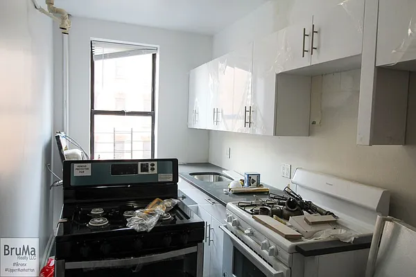 Rented by Bruma Realty LLC | media 7