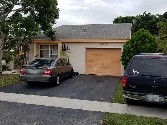3rd image of 16812 Royal Poinciana Dr