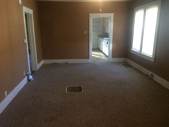 2nd image of 606 Pleasant Ct