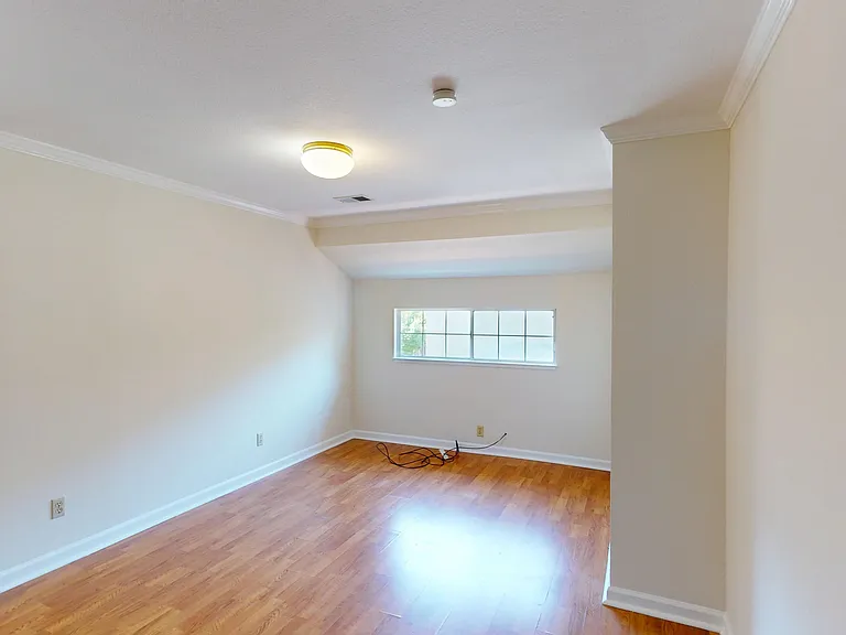 796 Clara Dr — Photo 14