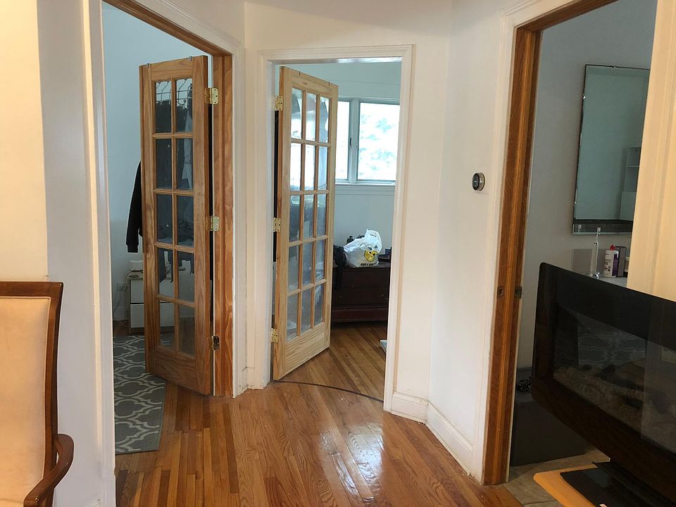 Bedrooms & bathroom