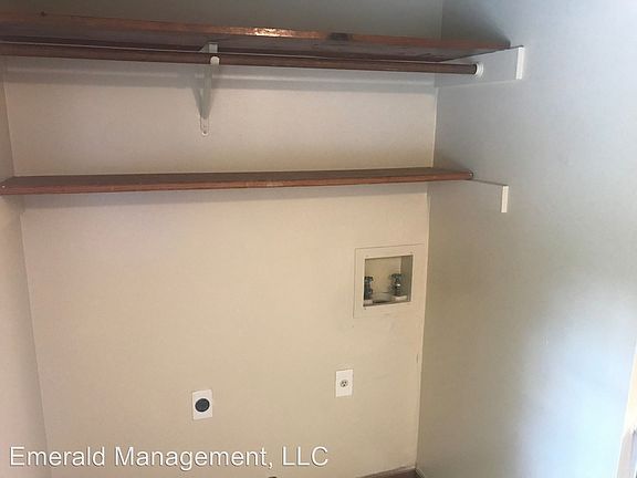 5th image of 3026 Springdale Ct APT B
