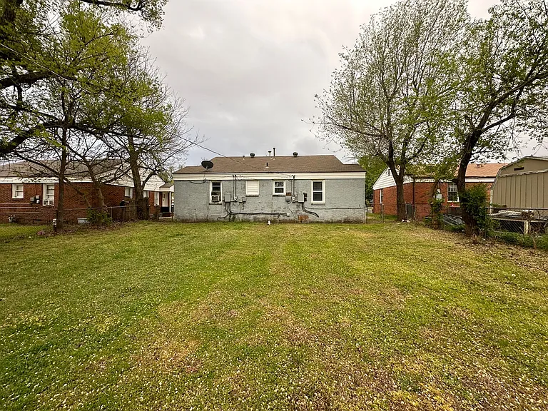 421 Showalter Dr — Photo 18