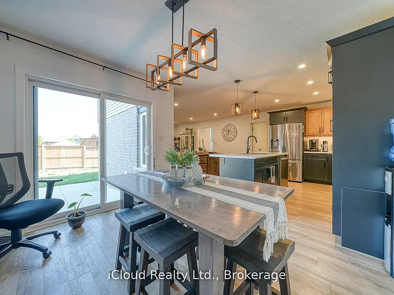 15 Curren Cres — Photo 16
