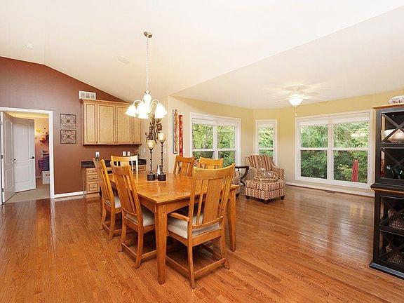 4th image of 791 Ascot Dr