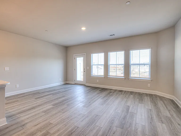 204 Douglas Bend Rd #1804 — Photo 7
