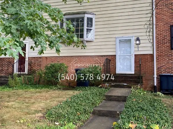 923 Meadowlark Dr, Harrisonburg, VA 22802