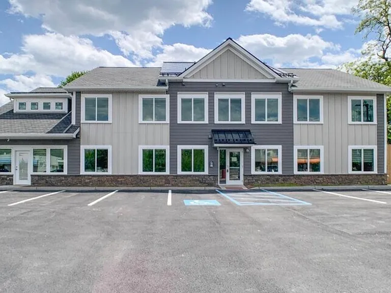 640 Lincoln Hwy — Photo 1