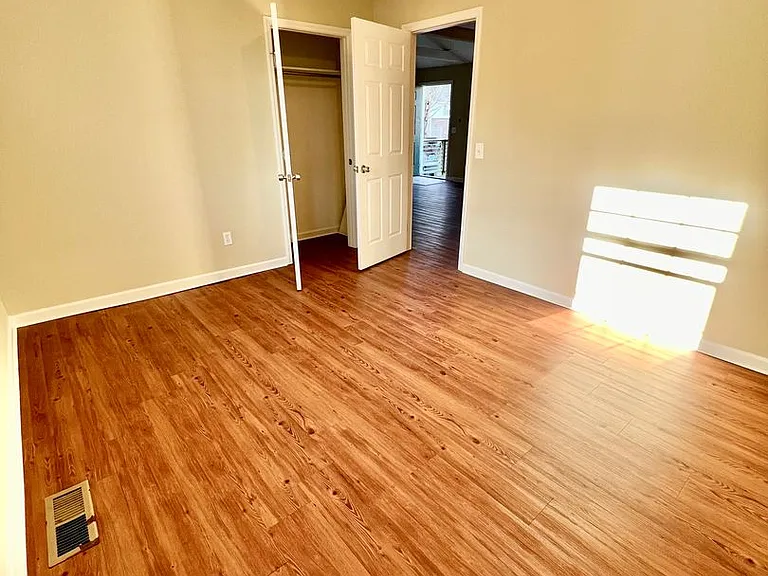 312 Moss Rose Ct — Photo 7