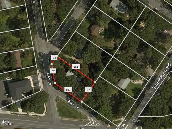 111 Astor Dr, Lakewood, NJ 08701