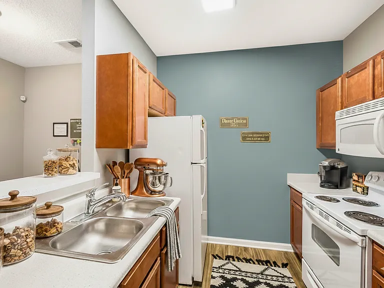 801 Grentton Pl — Photo 1