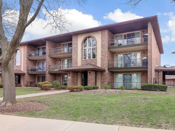 7525 Sheridan Dr APT 1F, Willowbrook, IL 60527