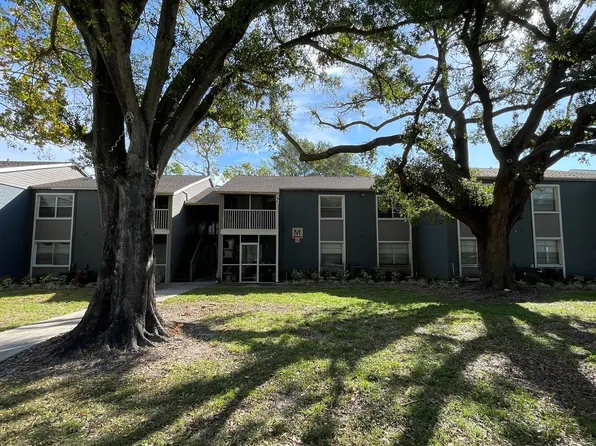 5400 26th St W APT M222, Bradenton, FL 34207